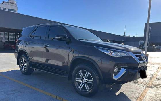 TOYOTA HILUX SW4 2.7 SRV 7 LUGARES 4X2 16V FLEX 4P AUTOMÁTICO